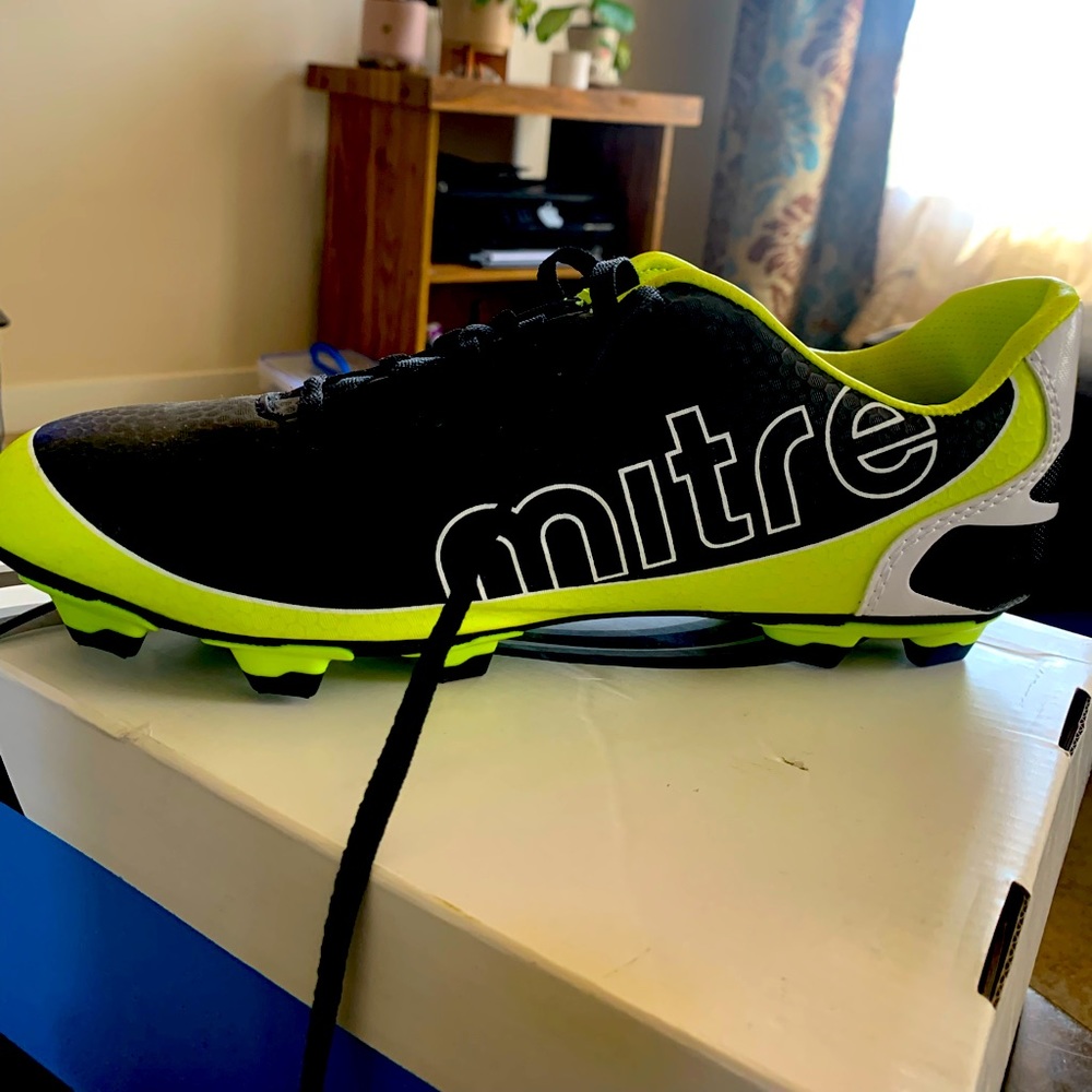 Mitre Soccer Shoes